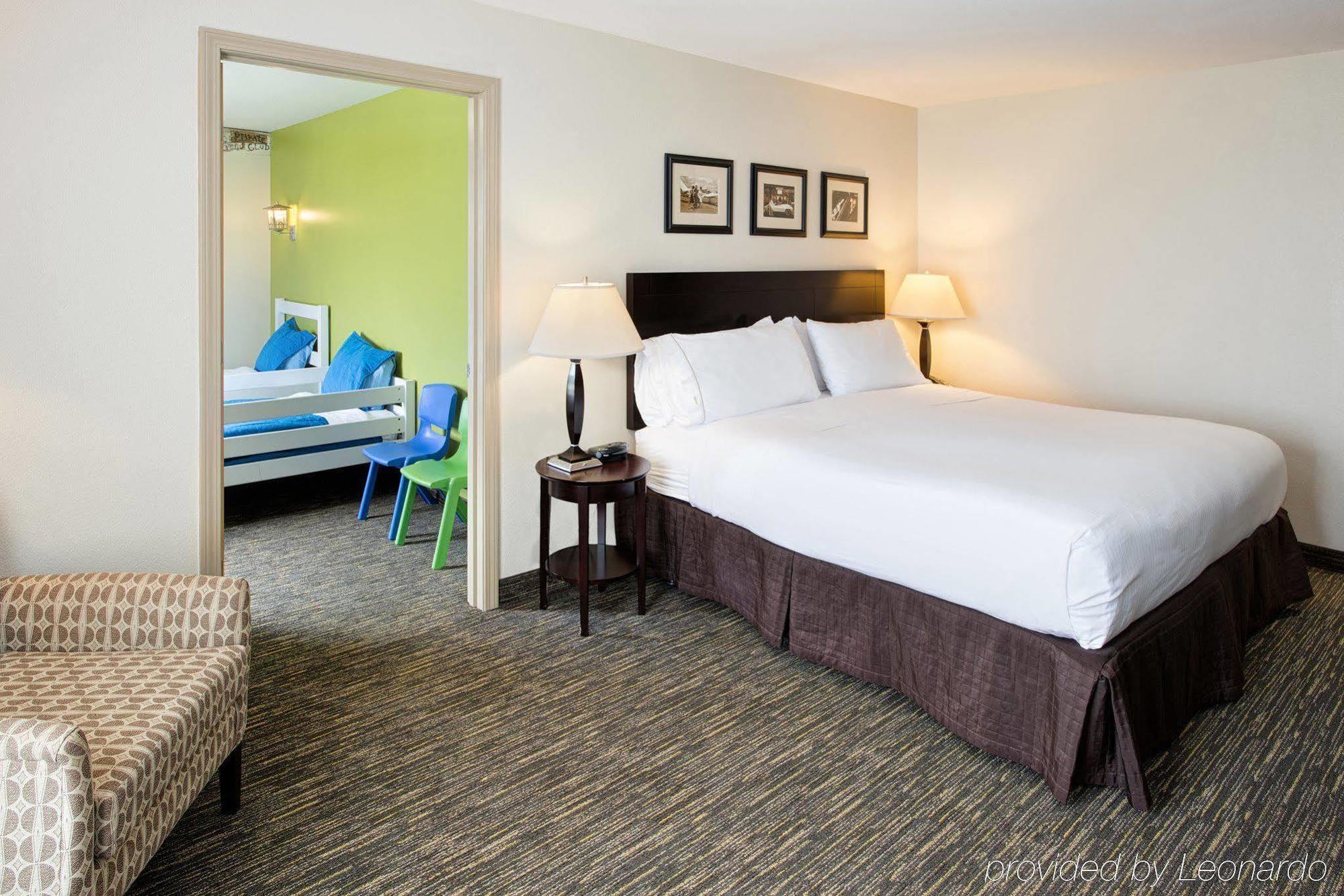 Holiday Inn Express & Suites East Wichita I-35 Andover By Ihg Exterior foto